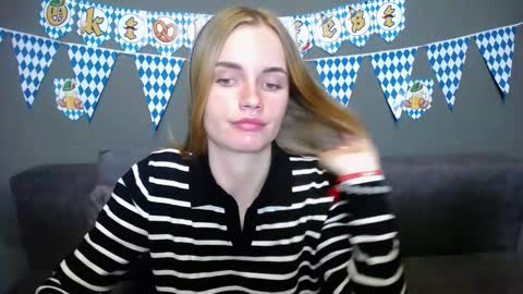 Snapshot of ritakiskis chatting on September 29, 7:24 pm ritakiskis online show from September 29, 7:24 pm