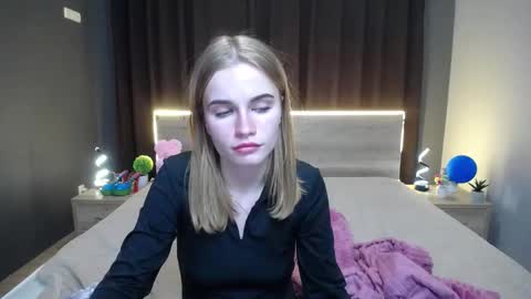 Snapshot of ritakiskis chatting on October 13, 11:07 pm ritakiskis online show from October 13, 11:07 pm