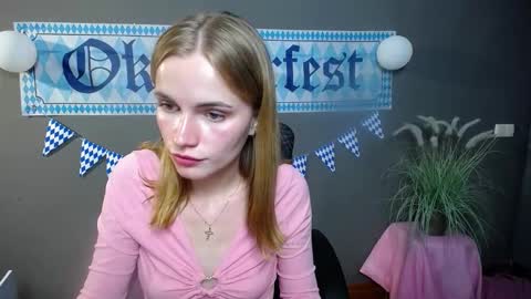 Snapshot of ritakiskis chatting on October 3, 10:29 pm ritakiskis online show from October 3, 10:29 pm