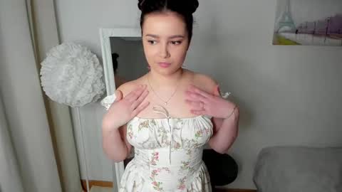 Lilly online show from March 3, 7:43 pm