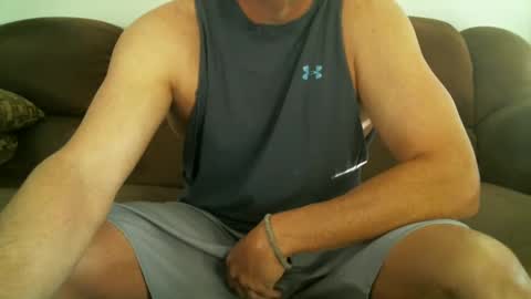 Snapshot of roadhouse122 chatting on December 8, 1:03 pm roadhouse122 online show from December 8, 1:03 pm