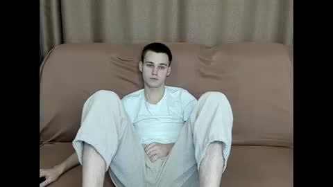 robert10211 online show from October 23, 5:58 pm