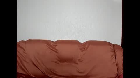 robert10211 online show from November 4, 5:03 pm