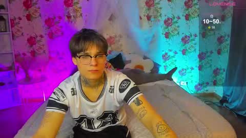 RobertTate online show from November 25, 3:00 pm