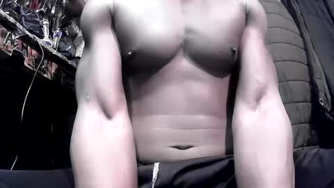 robinBankzs online show from November 14, 6:32 pm