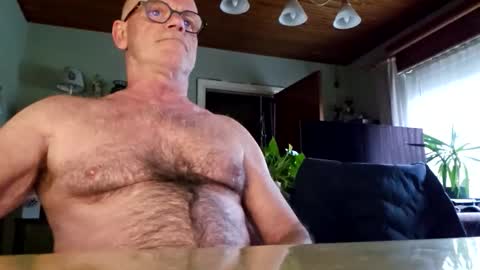 robke1966 online show from February 24, 7:44 am