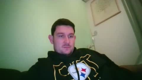 Robin online show from November 23, 9:57 pm