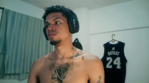 Rocco online show from November 5, 2:30 pm