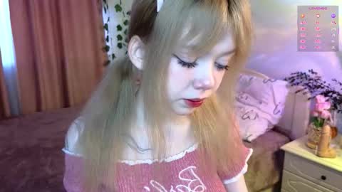 rochelle_dolly online show from December 14, 9:37 am