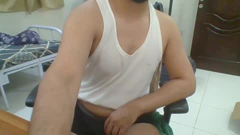 rockysam090 online show from April 5, 12:46 pm