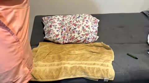 YoungLatinoDaddy online show from November 15, 12:56 am