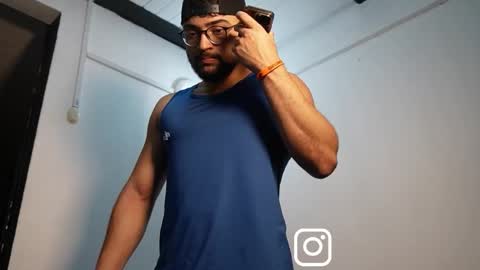 Roger Belmont online show from January 9, 3:23 am