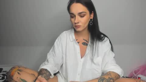 rokiinbaby online show from December 8, 8:25 pm