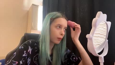 Stacy online show from February 22, 8:18 am