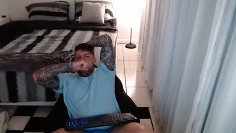 pretty  boy online show from February 22, 4:18 am