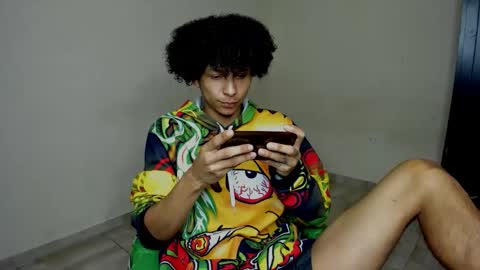 rolling_05 online show from January 11, 6:25 pm