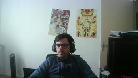 Snapshot of romainb72 chatting on October 23, 1:23 pm romainb72 online show from October 23, 1:23 pm