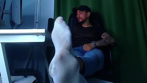 romaniamaster1 online show from April 14, 5:55 am