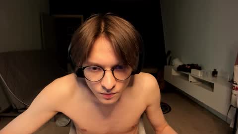 Romeo online show from February 27, 7:39 pm