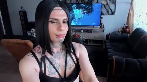 herreraisa offical online show from February 28, 10:03 pm