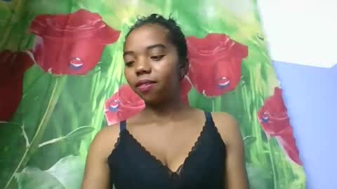 rosah225127 online show from April 11, 7:45 am