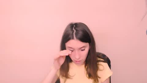 Rose online show from November 18, 8:17 am