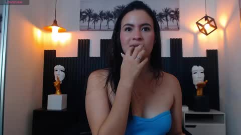 R O S A L I A online show from April 17, 10:01 pm