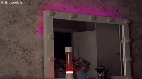 Rosalie online show from April 19, 6:10 pm