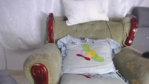 Snapshot of rosalynda_collen chatting on September 18, 1:42 am daniela garcia online show from September 18, 1:42 am