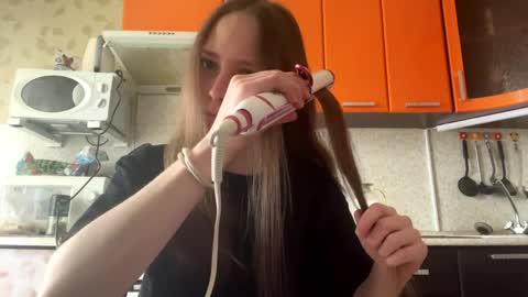 Emma online show from April 4, 4:08 am