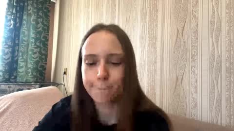 Emma online show from April 16, 2:11 am