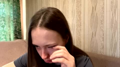 Emma online show from April 21, 2:04 am