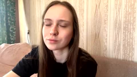 Emma online show from April 17, 2:36 am