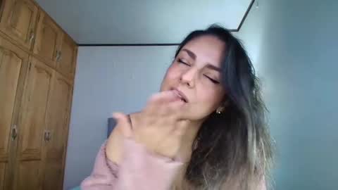 I am Rosa online show from March 12, 8:31 pm