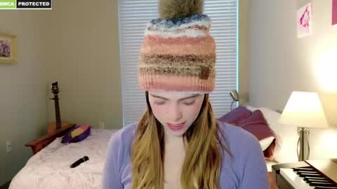 rose77782 online show from February 4, 9:52 pm