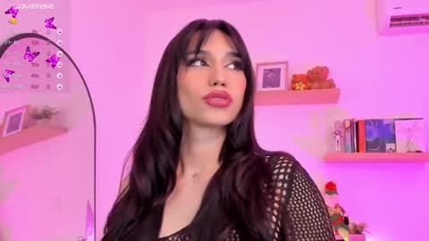 Rose Saenz online show from December 11, 1:05 am