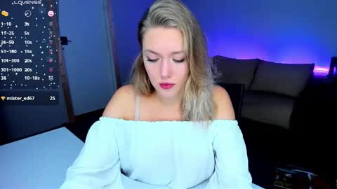 Rose but u can call me princess online show from October 19, 7:40 pm