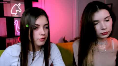 rose online show from November 26, 7:10 pm