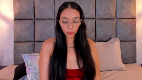 roseaurora online show from June 4, 2:34 pm