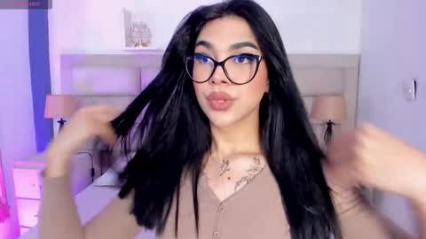Snapshot of rosecassie chatting on October 6, 2:02 pm Rose online show from October 6, 2:02 pm