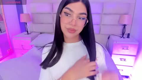 Snapshot of rosecassie chatting on September 9, 1:33 pm Rose online show from September 9, 1:33 pm