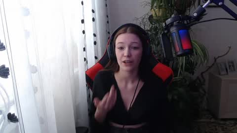 Lina online show from April 4, 11:28 am