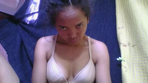 rosia685234 online show from September 19, 6:06 am