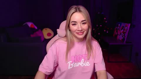 Rosie online show from December 19, 1:45 am