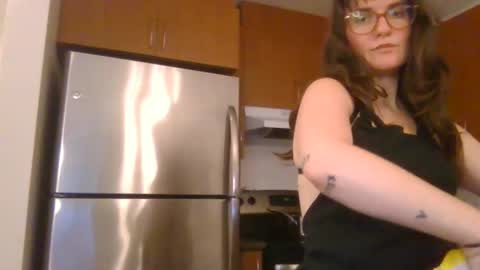 rosie_woods online show from November 26, 1:25 am