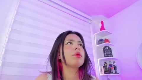   online show from October 10, 12:11 pm