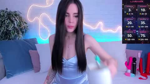 Snapshot of rossy_babe_ chatting on February 17, 12:10 am Rossy online show from February 17, 12:10 am