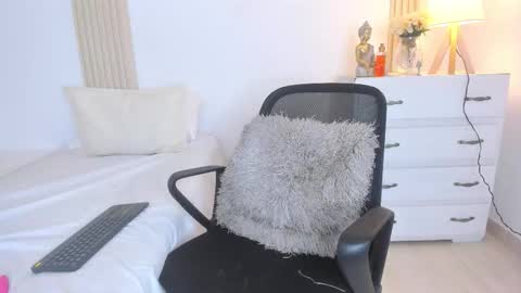 rossy_x online show from October 11, 9:29 pm