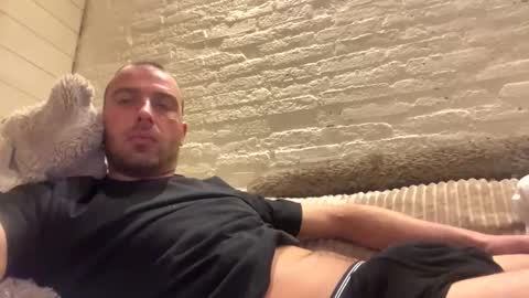 rotteei1 online show from December 18, 7:53 pm