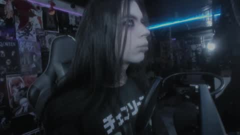 Snapshot of rotten_dreams chatting on March 10, 4:35 pm rot online show from March 10, 4:35 pm